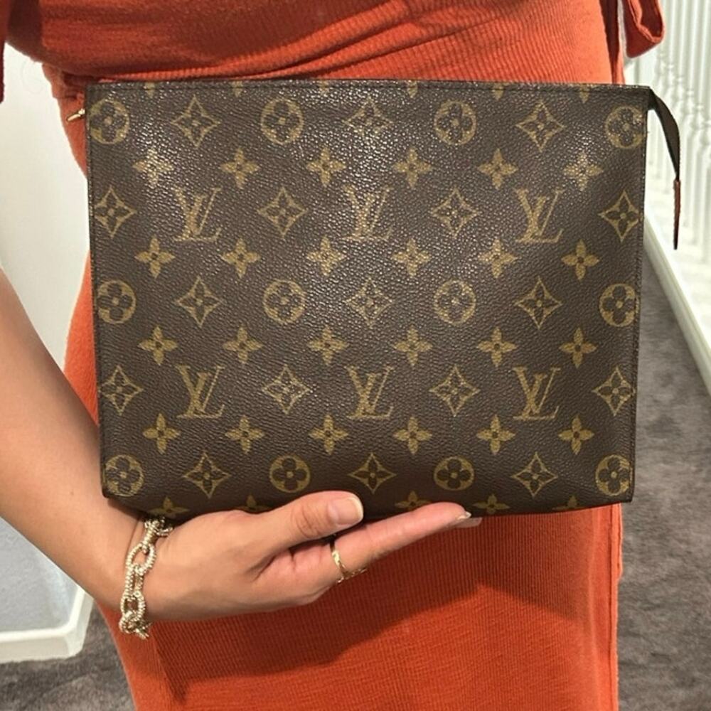 Louis Vuitton Vintage Monogram Toiletry 26 Clutch Bag Cosmetic Case 1979 France